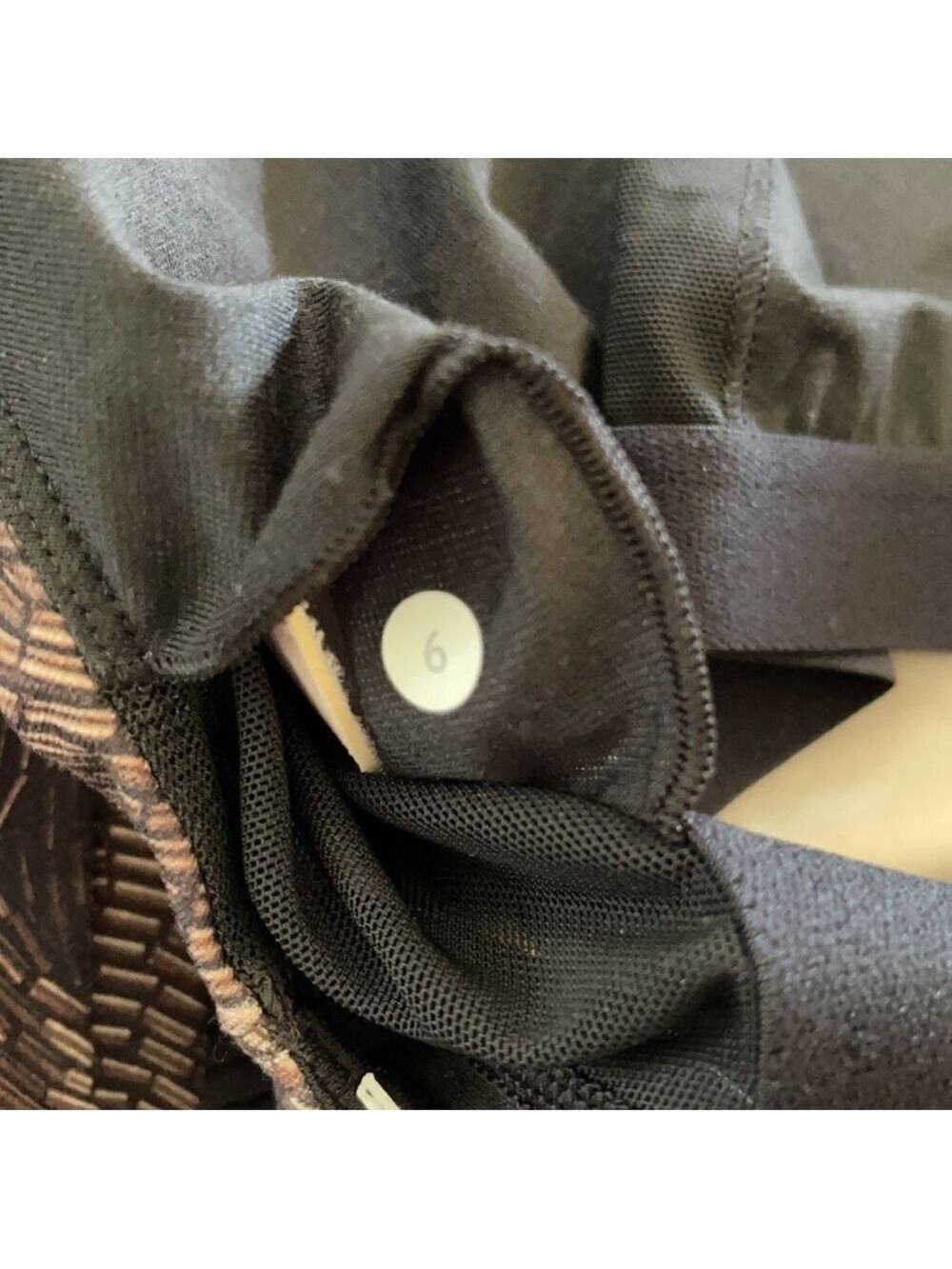 Rare Lululemon Tank Top Size 6 🥰🥰 - Picture 4 of 4